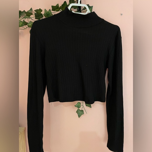 2 Turtleneck from Ardene - Picture 5 of 6